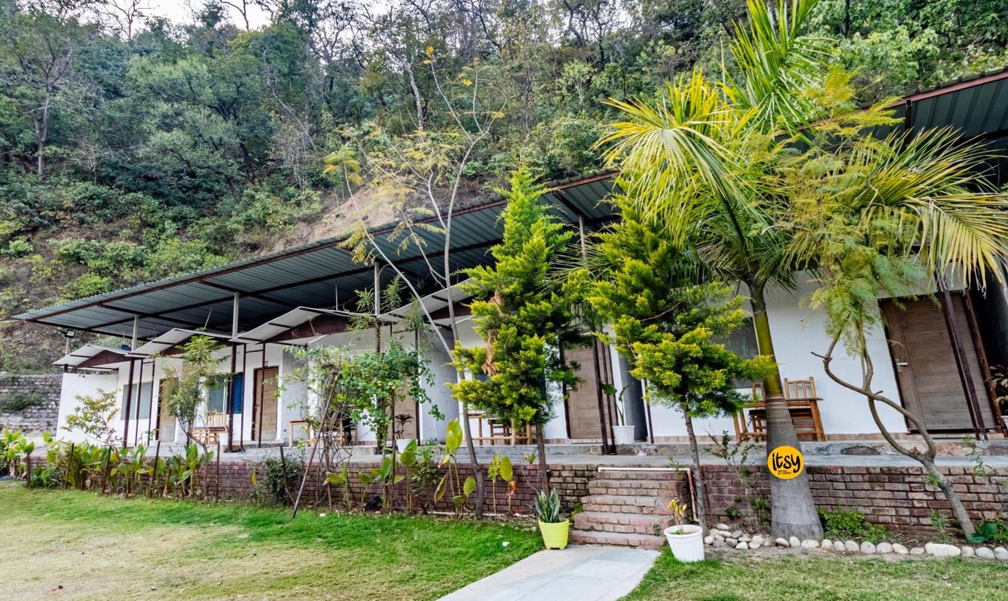Itsy Hotels Paddler Zone With Bungee Jumping Shivpurī Exterior foto